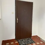 Utulny A Prostorny Podkrovni S Krbovymi Kamny 아파트 체스케부데요비체